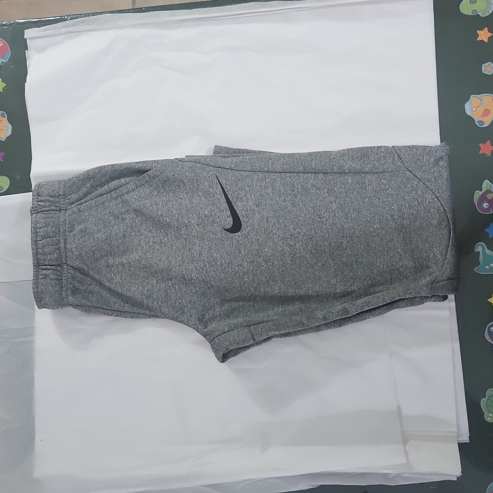 Nike Boys sweat pants